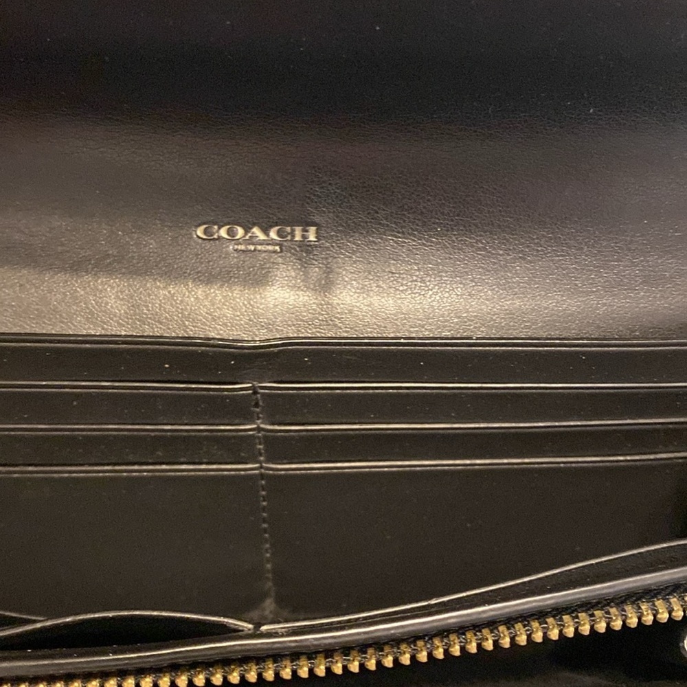 Wallet Designer By Coach Size: Medium
Regular price $76.99 - Picture 4 of 6